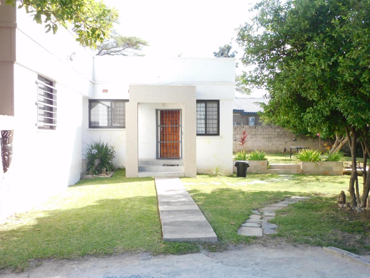 Okavango Apartments Lusaka Exterior photo